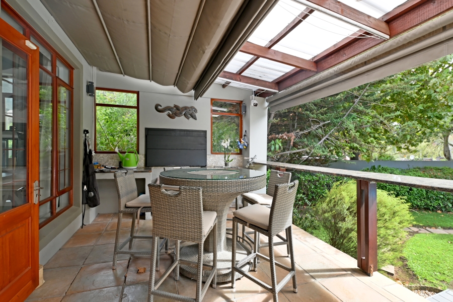 To Let 4 Bedroom Property for Rent in Constantia Western Cape